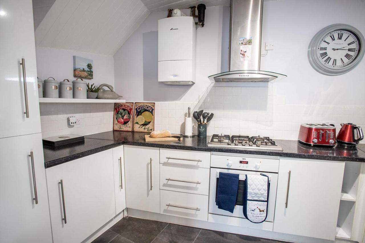 Newly Renovated Old Bakery House In Bath, 3 Bedroom, Free Parking Exteriör bild